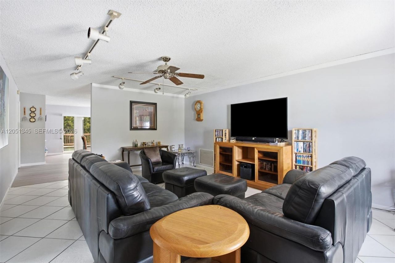8410 SW 20th St , North Lauderdale, FL 33068 Photo
