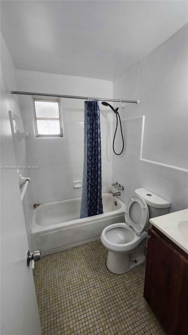 111 NW 152nd St , Unit 16, Miami, FL 33169 Photo