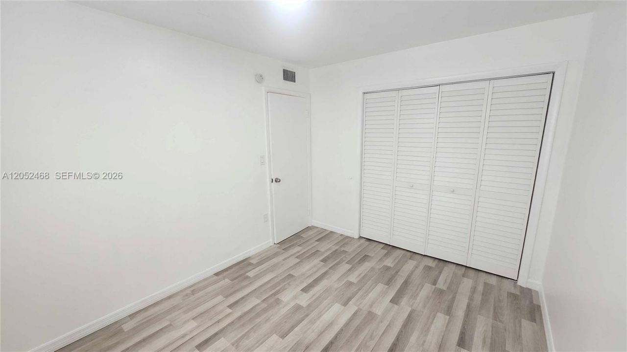 111 NW 152nd St , Unit 16, Miami, FL 33169 Photo