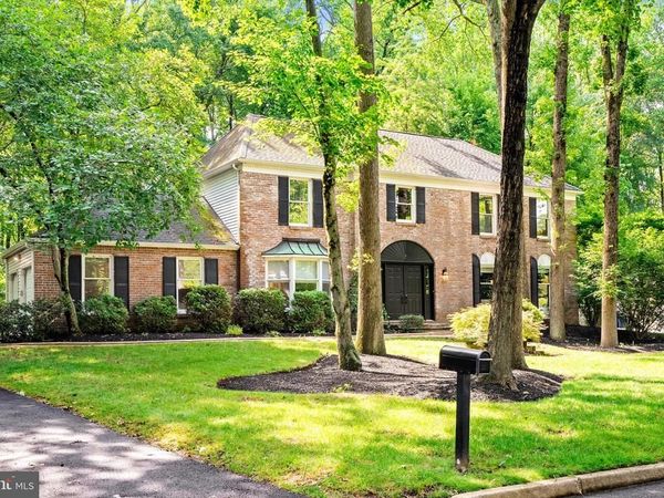 4 THERESA DRIVE, LAWRENCEVILLE, NJ 08648