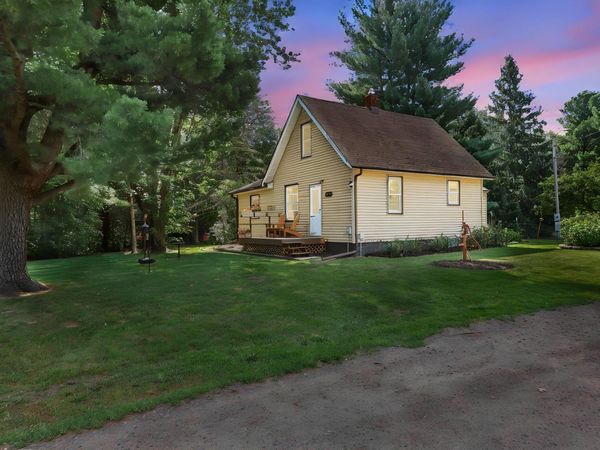 5212 185th Avenue NE, Wyoming, MN 55092