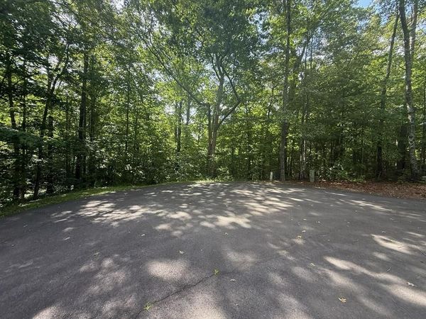135 Oakview Road, Farner, TN 37333