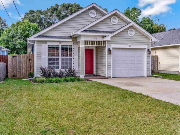 1010 E Scott St, Pensacola, FL 32503