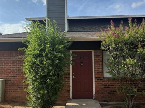1122 Millview Drive, Unit 802, Arlington, TX 76012