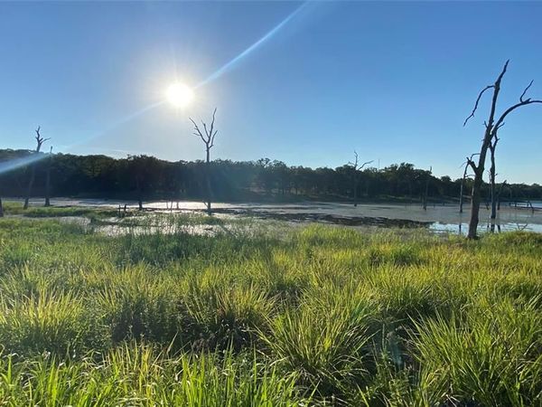 153 Post Oak Cove, Sunset, TX 76270