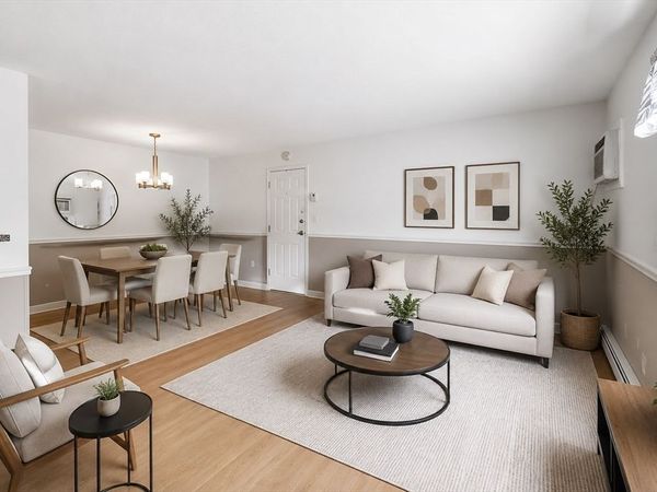 36 Maple Crest Cir, Unit F, Holyoke, MA 01040