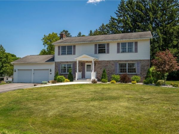 65 Woodberry Road, New Hartford, NY 13413