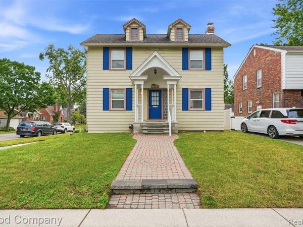 1956 Pinecrest Drive, Ferndale, MI 48220