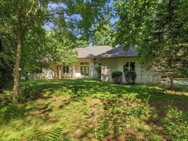 7544 Lake Hollow Court, Dexter, MI 48130