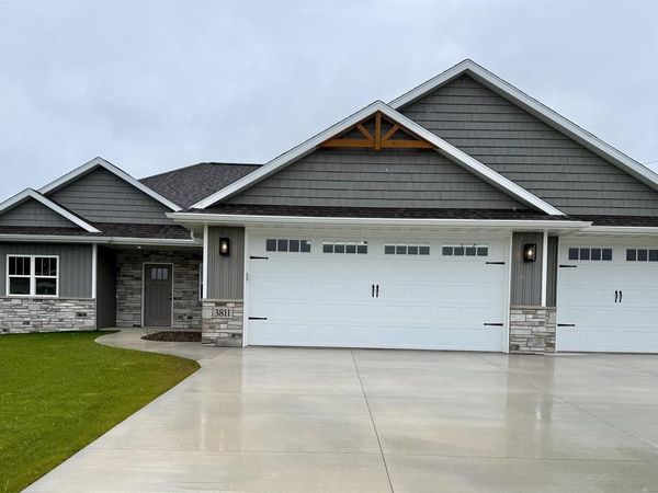 3811 COOPER COURT, Green Bay, WI 54313