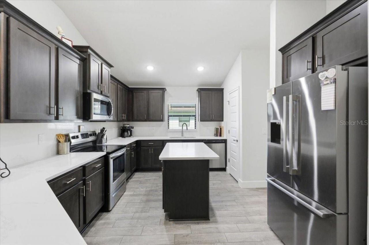 477 Lake Vista Drive, Auburndale, FL 33823 Photo