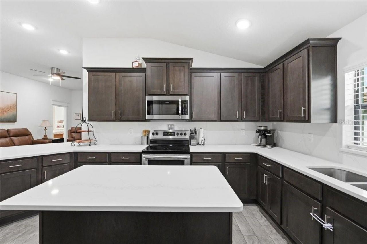 477 Lake Vista Drive, Auburndale, FL 33823 Photo