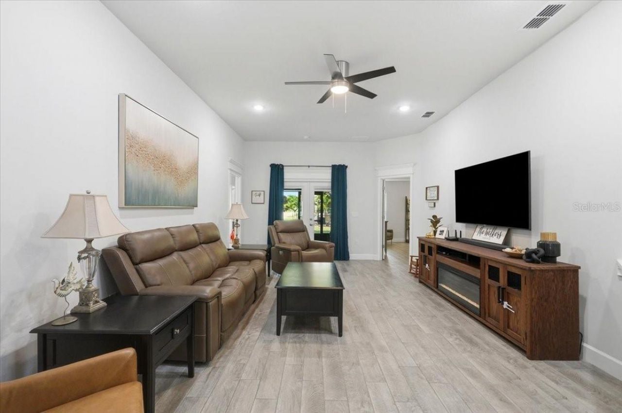 477 Lake Vista Drive, Auburndale, FL 33823 Photo