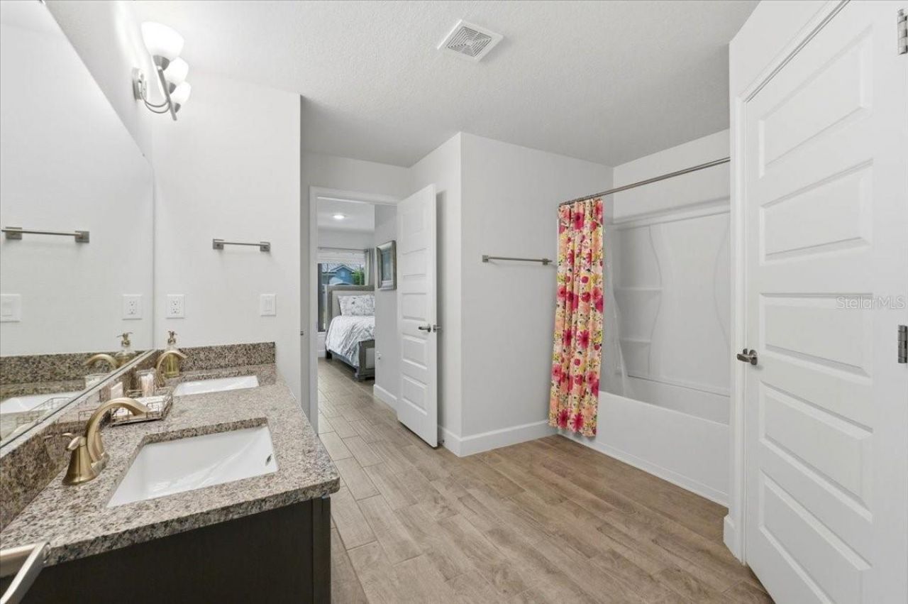 477 Lake Vista Drive, Auburndale, FL 33823 Photo