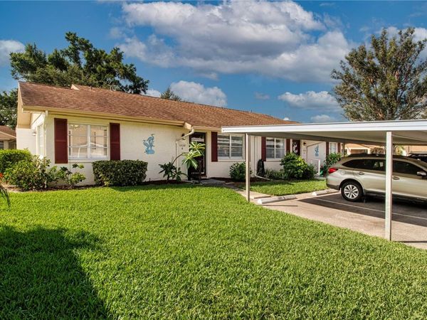 1828 FOXHUNT DRIVE , Unit A, SUN CITY CENTER, FL 33573