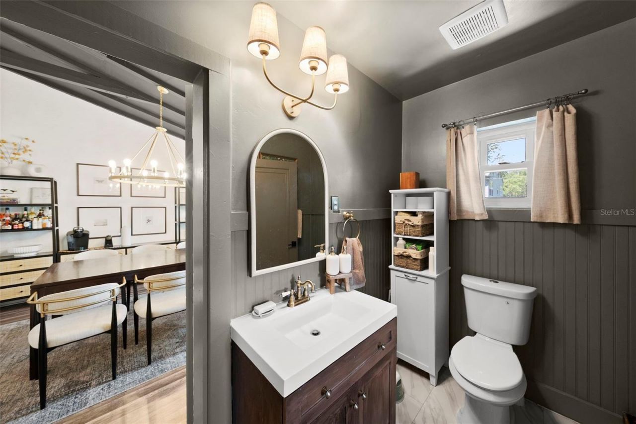 2235 5th Street S, Saint Petersburg, FL 33705 Photo