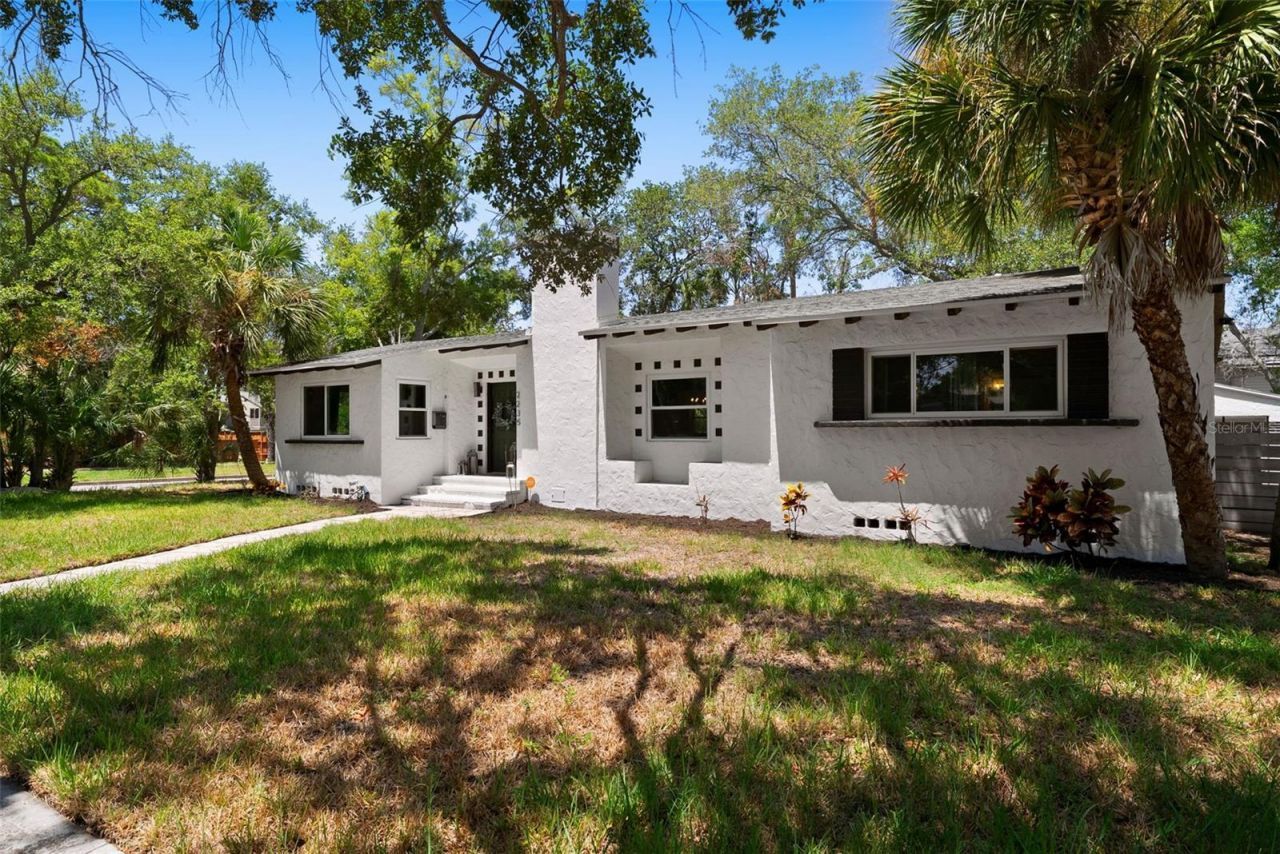 2235 5th Street S, Saint Petersburg, FL 33705 Photo