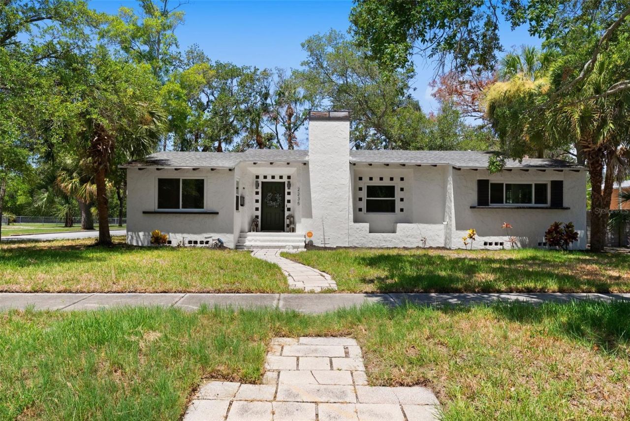 2235 5th Street S, Saint Petersburg, FL 33705 Photo