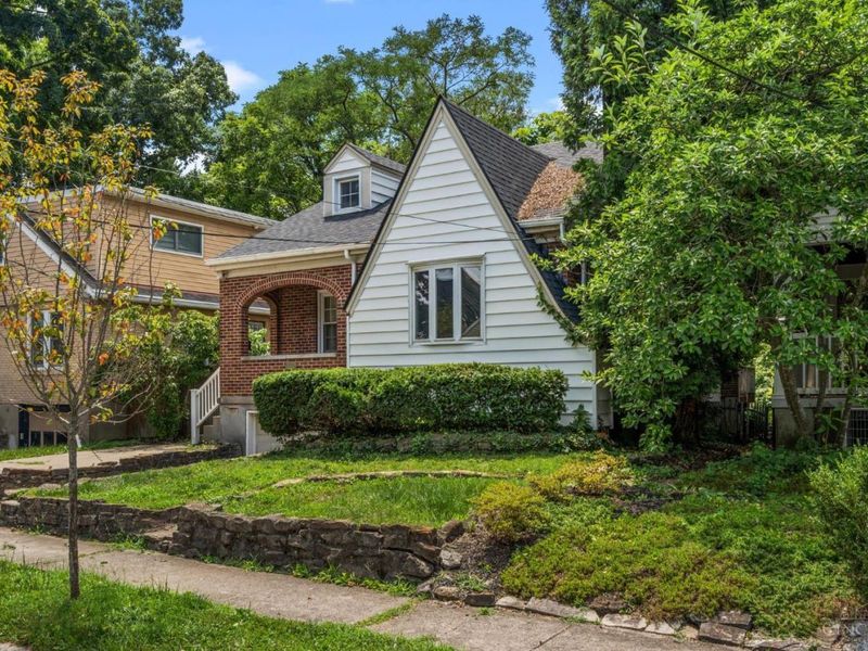 3445 Oak View Place, Cincinnati, OH 45209 Photo 2