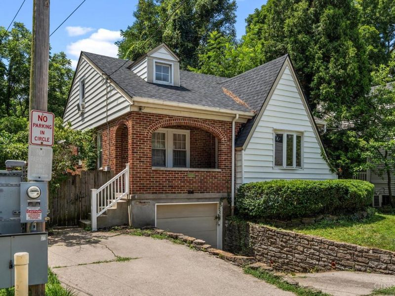 3445 Oak View Place, Cincinnati, OH 45209 Photo 3