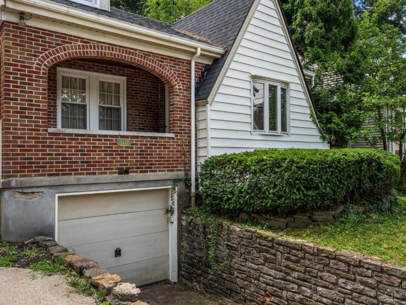 3445 Oak View Place, Cincinnati, OH 45209 Photo 4