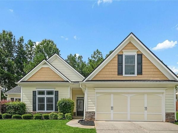 2300 Village Green Drive, Fairburn, GA 30213