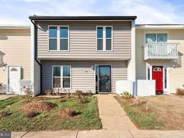 30 CAROLINA COURT , STERLING, VA 20164