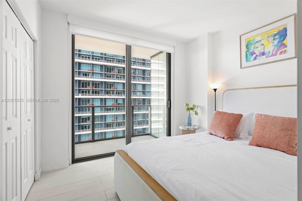 1300 S Miami Ave , Unit 2206, Miami, FL 33130 Photo