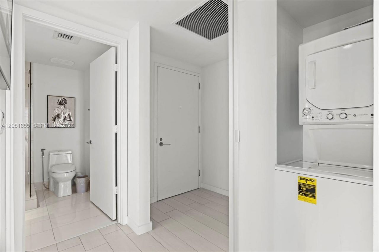 1300 S Miami Ave , Unit 2206, Miami, FL 33130 Photo