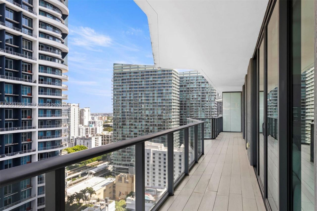 1300 S Miami Ave , Unit 2206, Miami, FL 33130 Photo