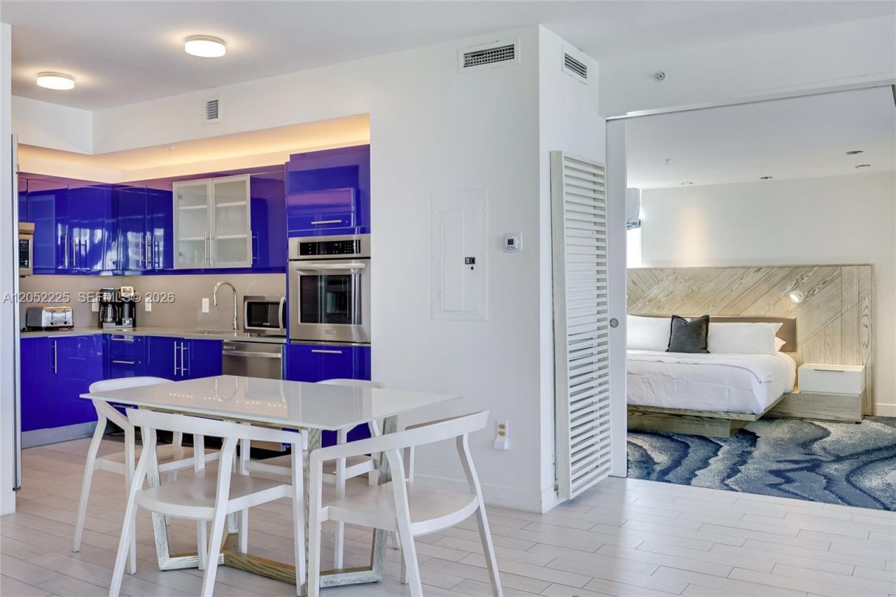 3101 Bayshore Dr , Unit 1802, Fort Lauderdale, FL 33304 Photo