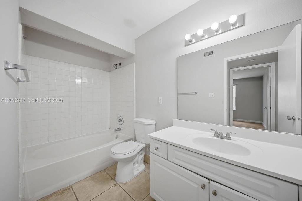 15560 SW 104th Ter, Unit 6110, Miami, FL 33196 Photo