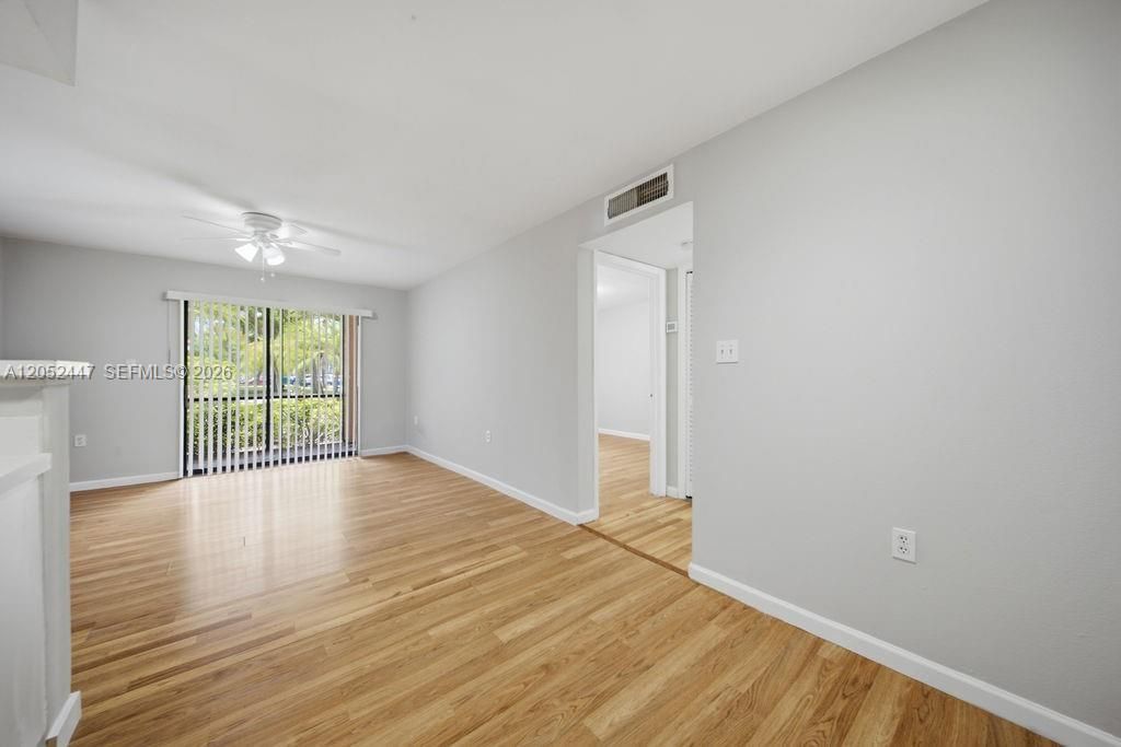 15560 SW 104th Ter, Unit 6110, Miami, FL 33196 Photo
