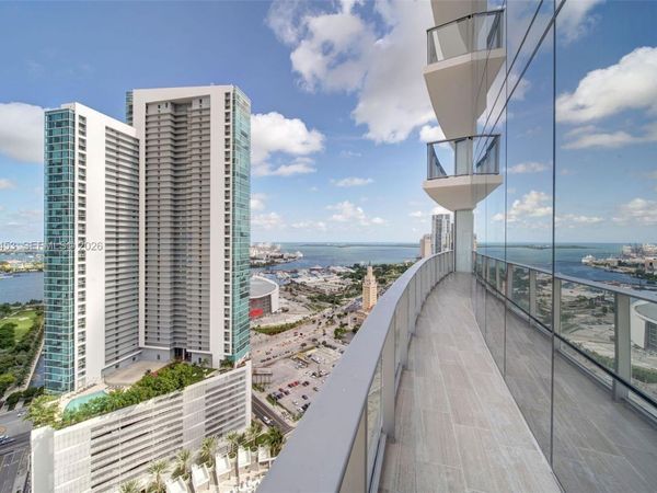 851 NE 1st Avenue , Unit 3003, Miami, FL 33132