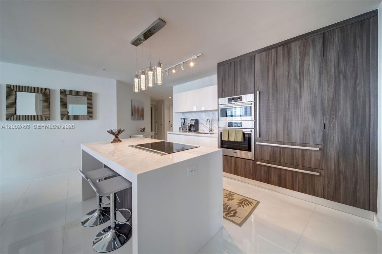 851 NE 1st Avenue , Unit 3003, Miami, FL 33132 Photo