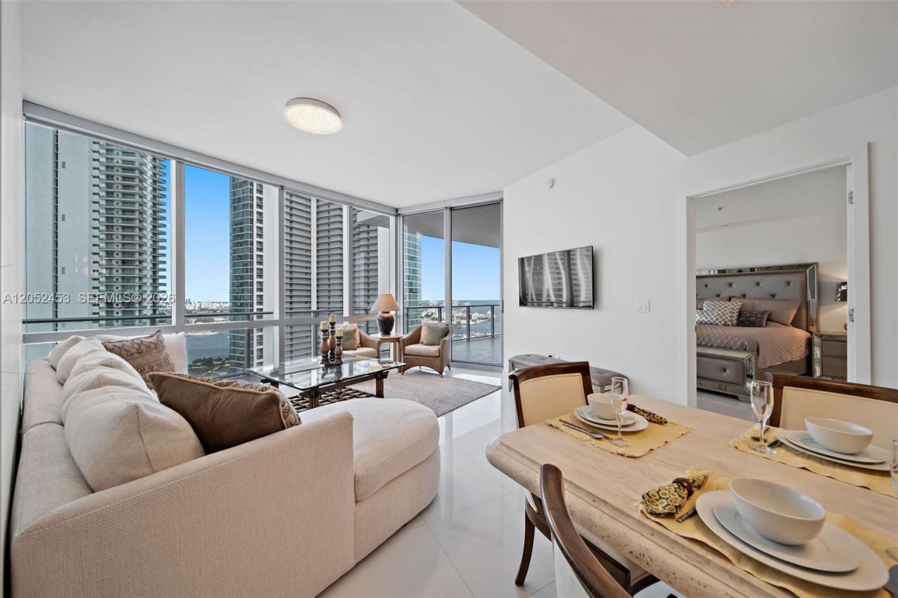851 NE 1st Avenue , Unit 3003, Miami, FL 33132 Photo