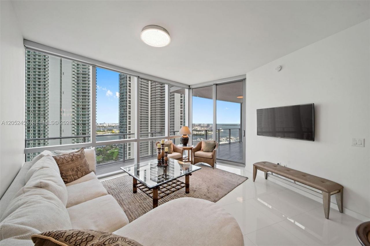 851 NE 1st Avenue , Unit 3003, Miami, FL 33132 Photo