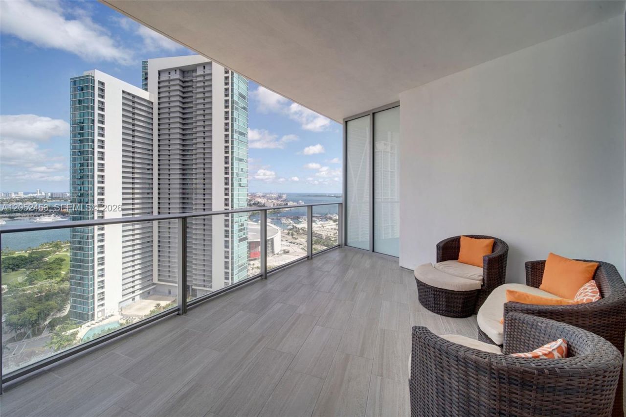 851 NE 1st Avenue , Unit 3003, Miami, FL 33132 Photo