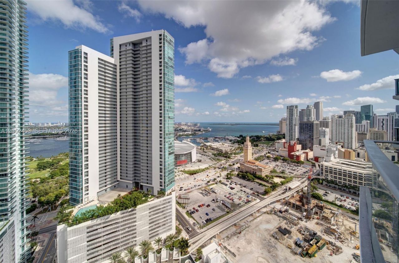 851 NE 1st Avenue , Unit 3003, Miami, FL 33132 Photo