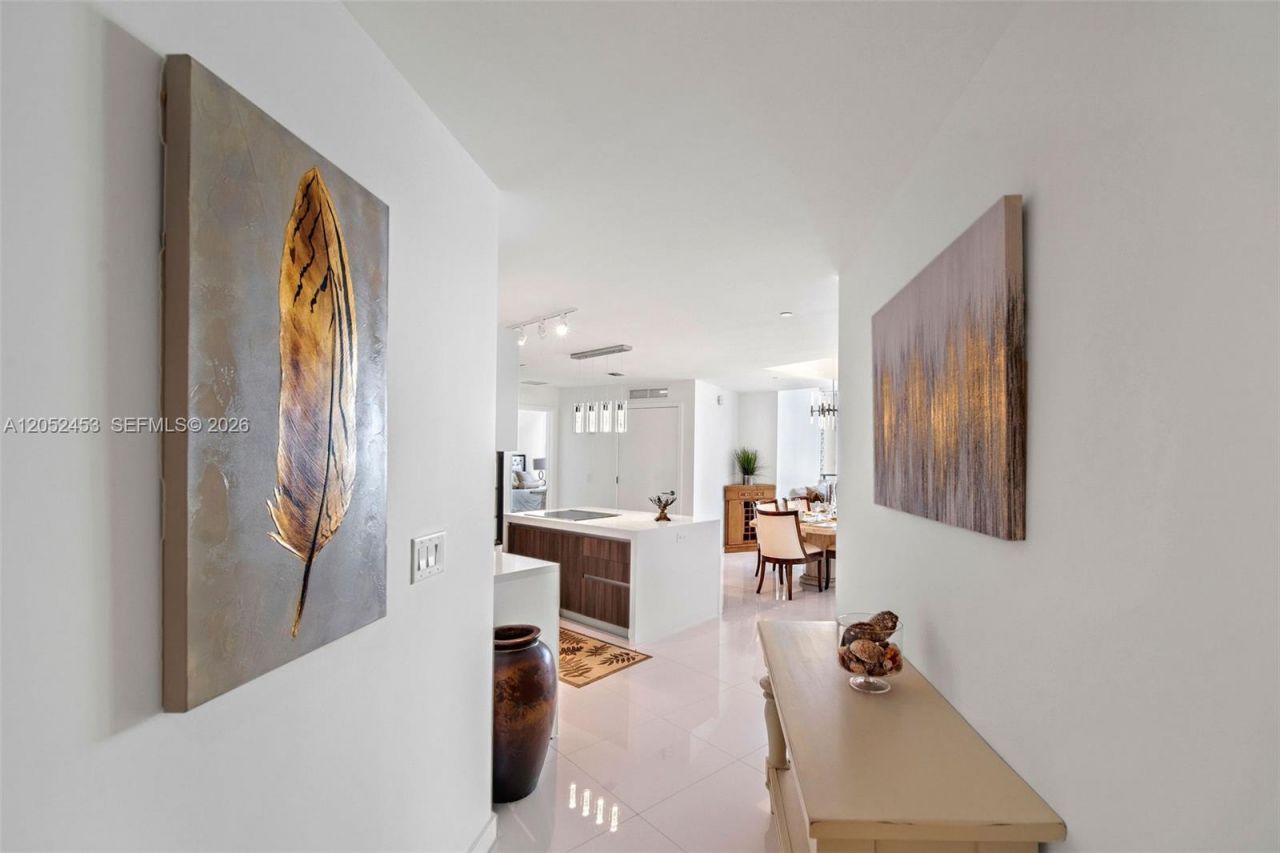 851 NE 1st Avenue , Unit 3003, Miami, FL 33132 Photo