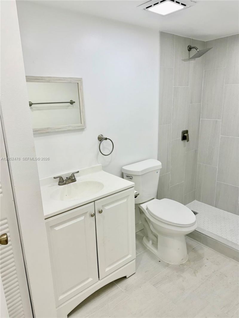 7429 SW 152nd Ave, Unit 13-108, Miami, FL 33193 Photo