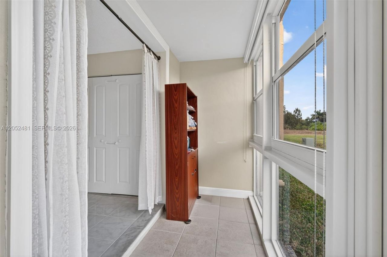 8851 Sunrise Lakes Blvd , Unit 116, Sunrise, FL 33322 Photo