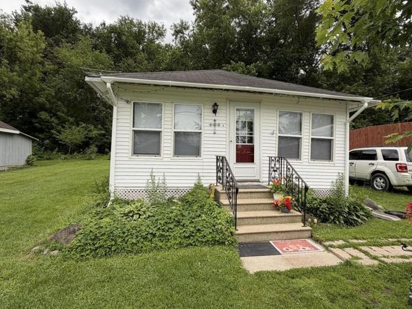 1402 E Koshkonong Dr, Milton, WI 53534