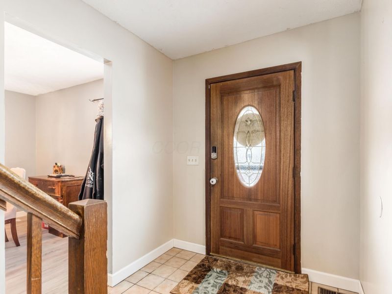3950 Wintercress Court, Columbus, OH 43207 Photo 4