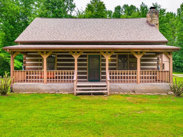 2559 Amy Lane, Nashville, IN 47448