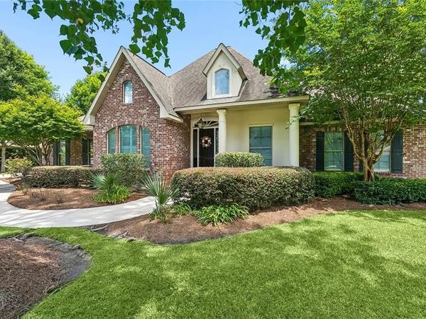 210 SAP BERRY Drive, Madisonville, LA 70447