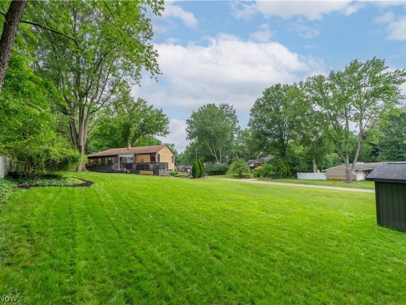 804 Overridge Avenue SE, North Canton, OH 44720 Photo 10