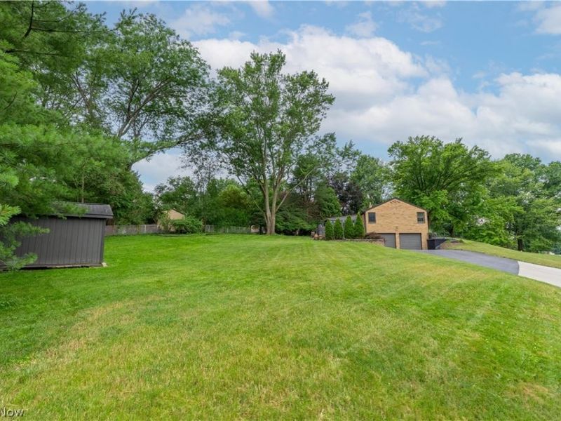 804 Overridge Avenue SE, North Canton, OH 44720 Photo 11