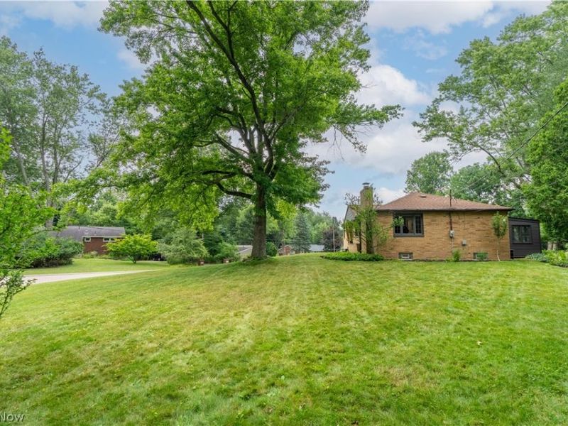 804 Overridge Avenue SE, North Canton, OH 44720 Photo 12