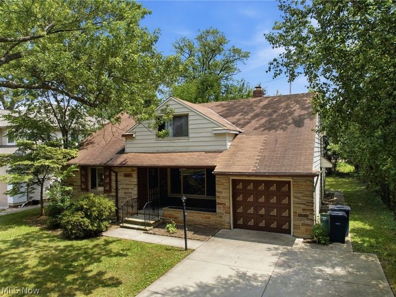 2537 Edgewood Road, Beachwood, OH 44122 Photo 3